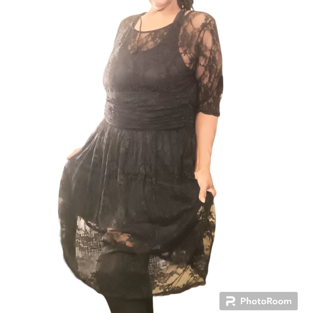 Vintage Plus Size Scoop Neck Whimsey Goth Black Lace Dress 20